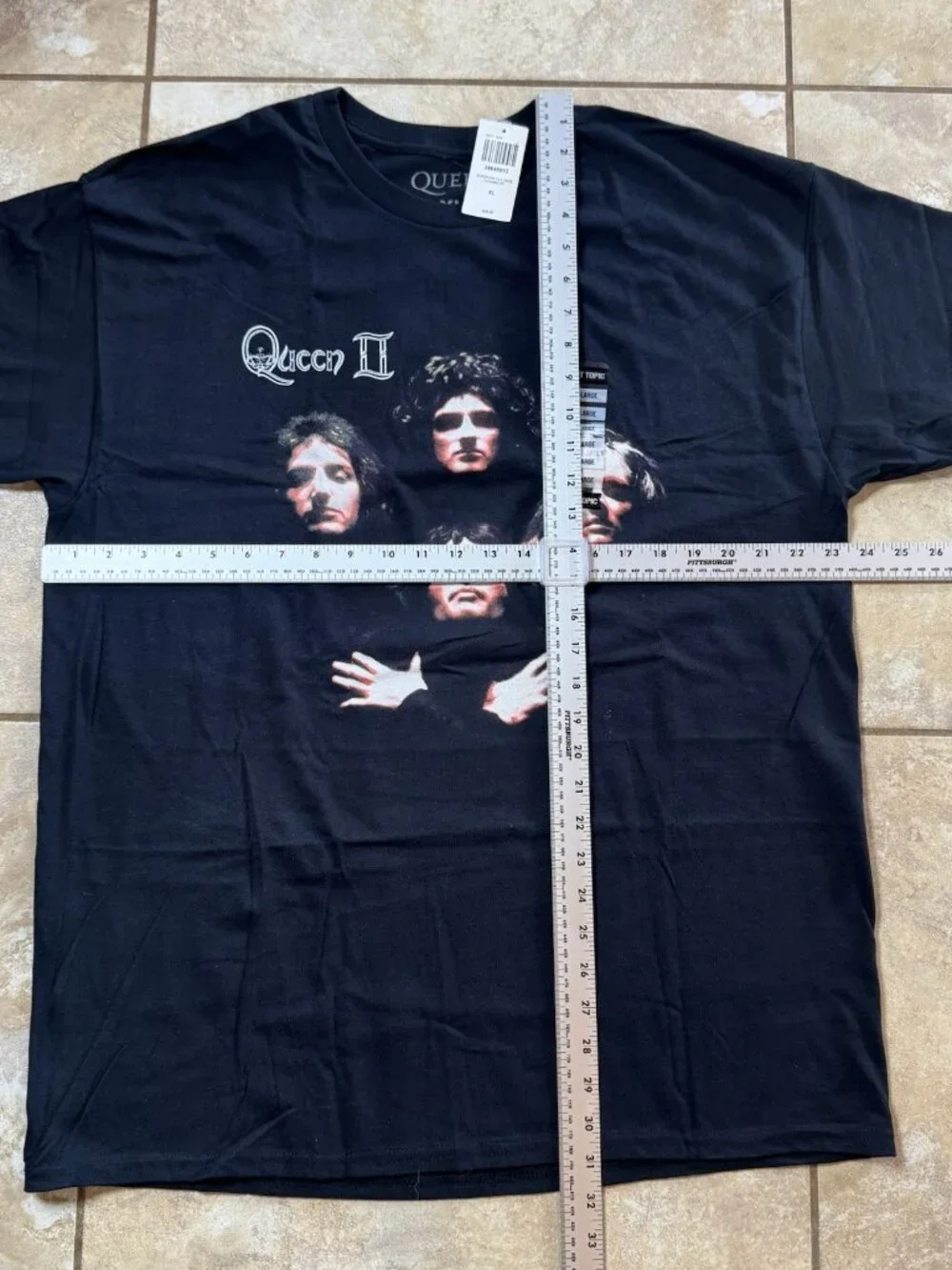 Queen II Tracklist T-Shirt 2-Sided X-LARGE New With Tags - Picture 5 of 8